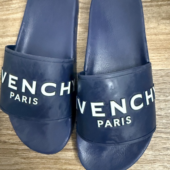 Givenchy slides - Picture 3 of 3